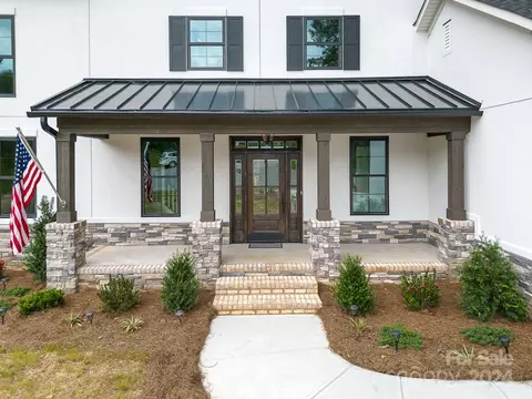 5435 S Oakmont St, Kannapolis, NC 28081