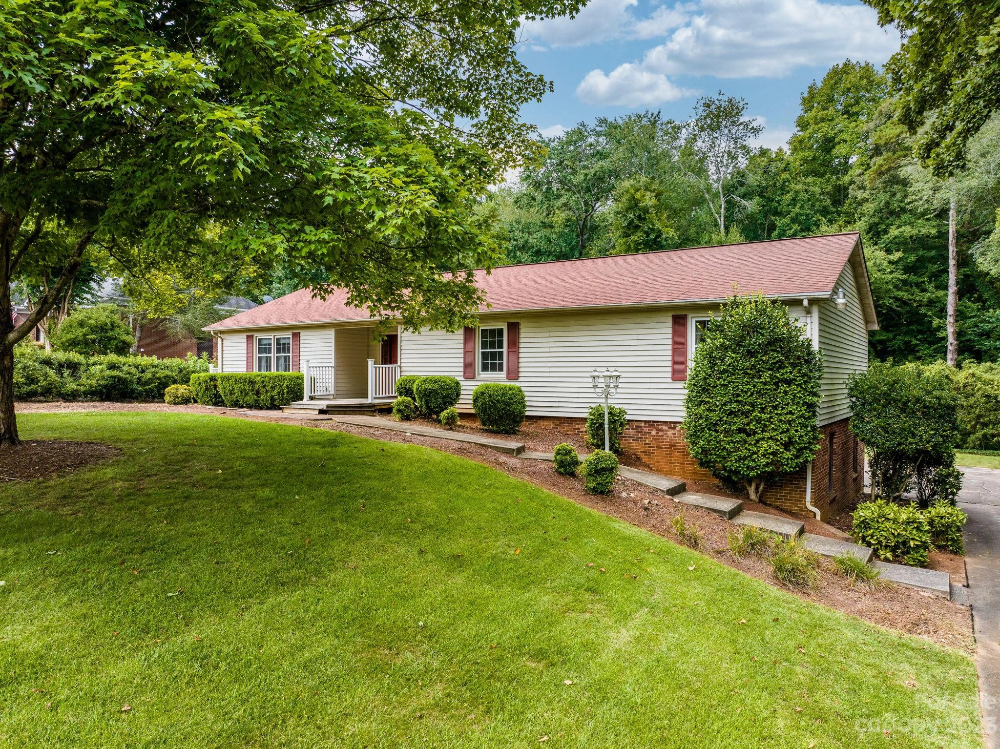 3131 3rd St Nw Dr NW  