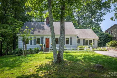 102 Oak Dale Ln, Morganton, NC 28655