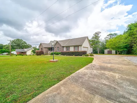437 S Potter Rd, Lancaster, SC 29720 photo 3