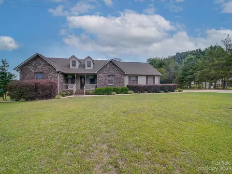 437 S Potter Rd, Lancaster, SC 29720 photo 2