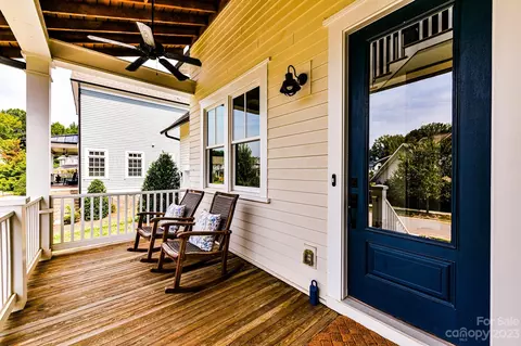 707 Patrick Johnston Ln, Davidson, NC 28036 photo 2