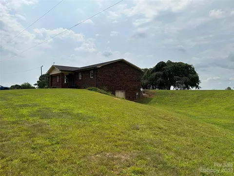 276 Marsh Rd, Hiddenite, NC 28636 photo 33
