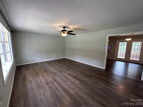 276 Marsh Rd, Hiddenite, NC 28636 photo 7