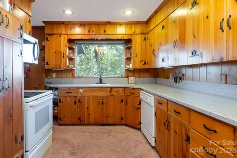 1715 Hogback Mountain Rd, Tryon, NC 28782 photo 15