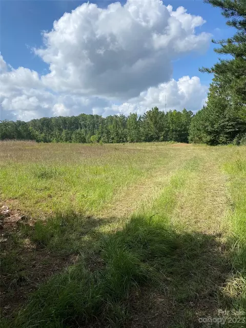 704 Kelly 8 Rd #8, York, SC 29745