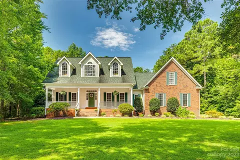 1509 Autumn Brook Ln, York, SC 29745