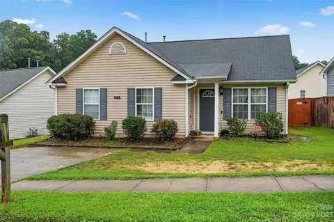 4728 Palm Breeze Ln, Charlotte, NC 28208
