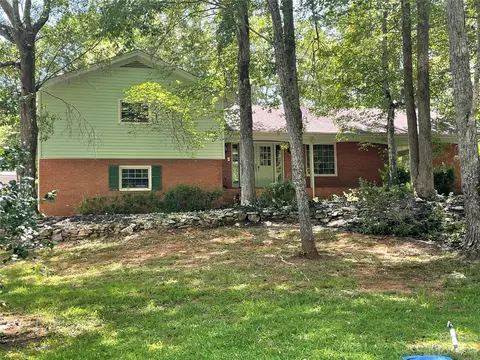 1727 Dogwood Ln, Lancaster, SC 29720