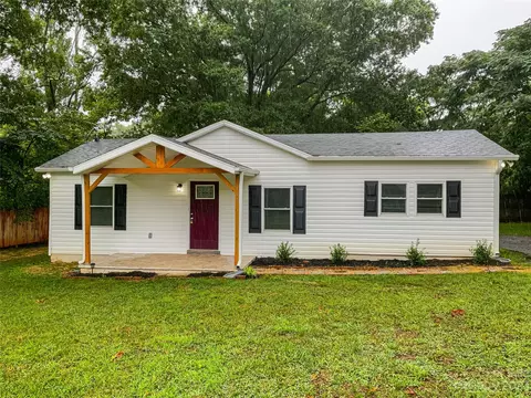 144 Ross St, Lincolnton, NC 28092