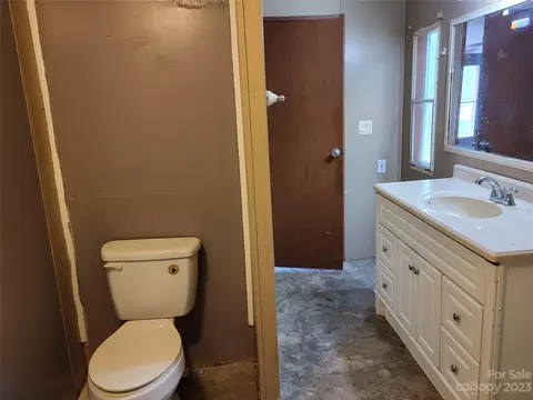 160 Honor Ln, Mill Spring, NC 28756 photo 10
