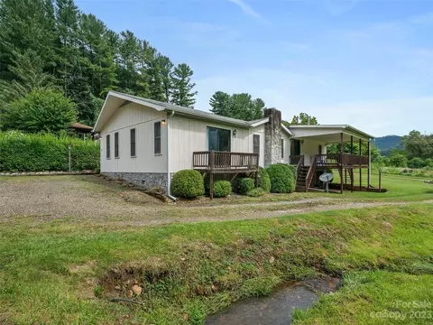 21 Mellon Ln, Burnsville, NC 28714
