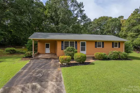291 Ragtown Rd, Mooresboro, NC 28114