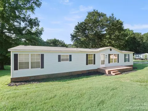 3537 Toth Ln, Crouse, NC 28033 photo 2
