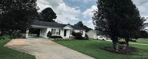 1921 Jarrett Farm Rd, Newton, NC 28658