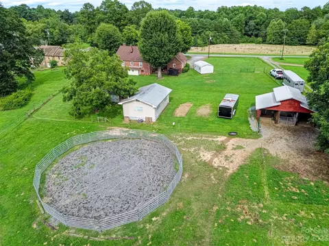 4093 Herman Sipe Rd, Conover, NC 28613 photo 5