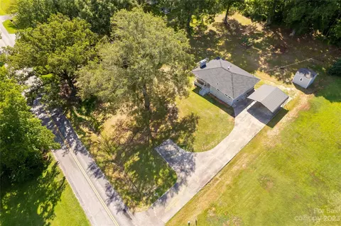195 Tram Rd, Lancaster, SC 29720 photo 3