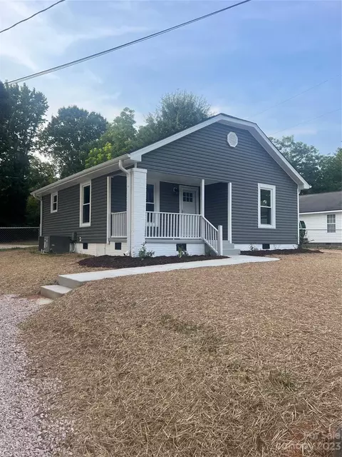 719 N Chapel N St N, Landis, NC 28088