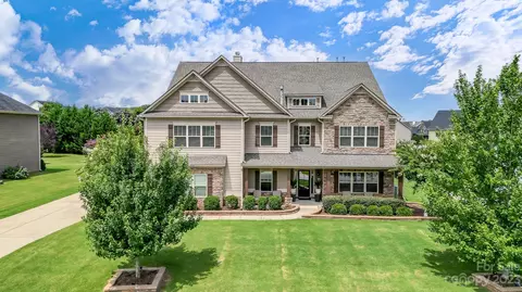 1312 Wynhurst Dr, Waxhaw, NC 28173
