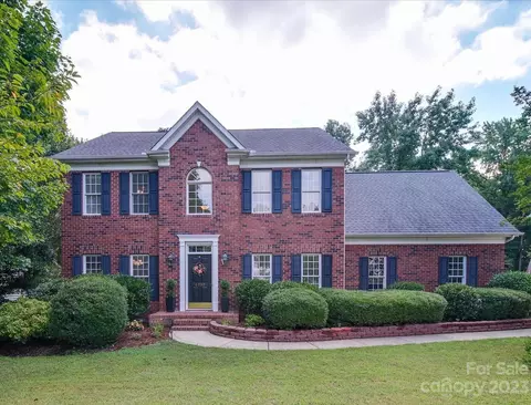 6930 Olde Sycamore Dr, Mint Hill, NC 28227