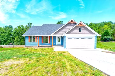 4326 Boulder Dr, Morganton, NC 28655