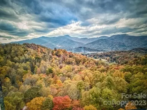 7 Cliff 17 Ln #17, Waynesville, NC 28786