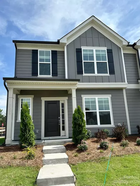 16305 Leading St, Charlotte, NC 28273