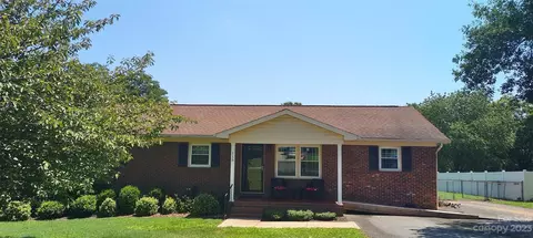 115 Quail Dr, Dallas, NC 28034