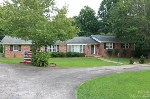 901 Coopers Gap Rd, Rutherfordton, NC 28139