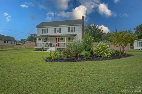 8700 Lee St, Mount Pleasant, NC 28124