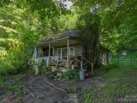 450 Grasty Rd, Clyde, NC 28721 photo 17