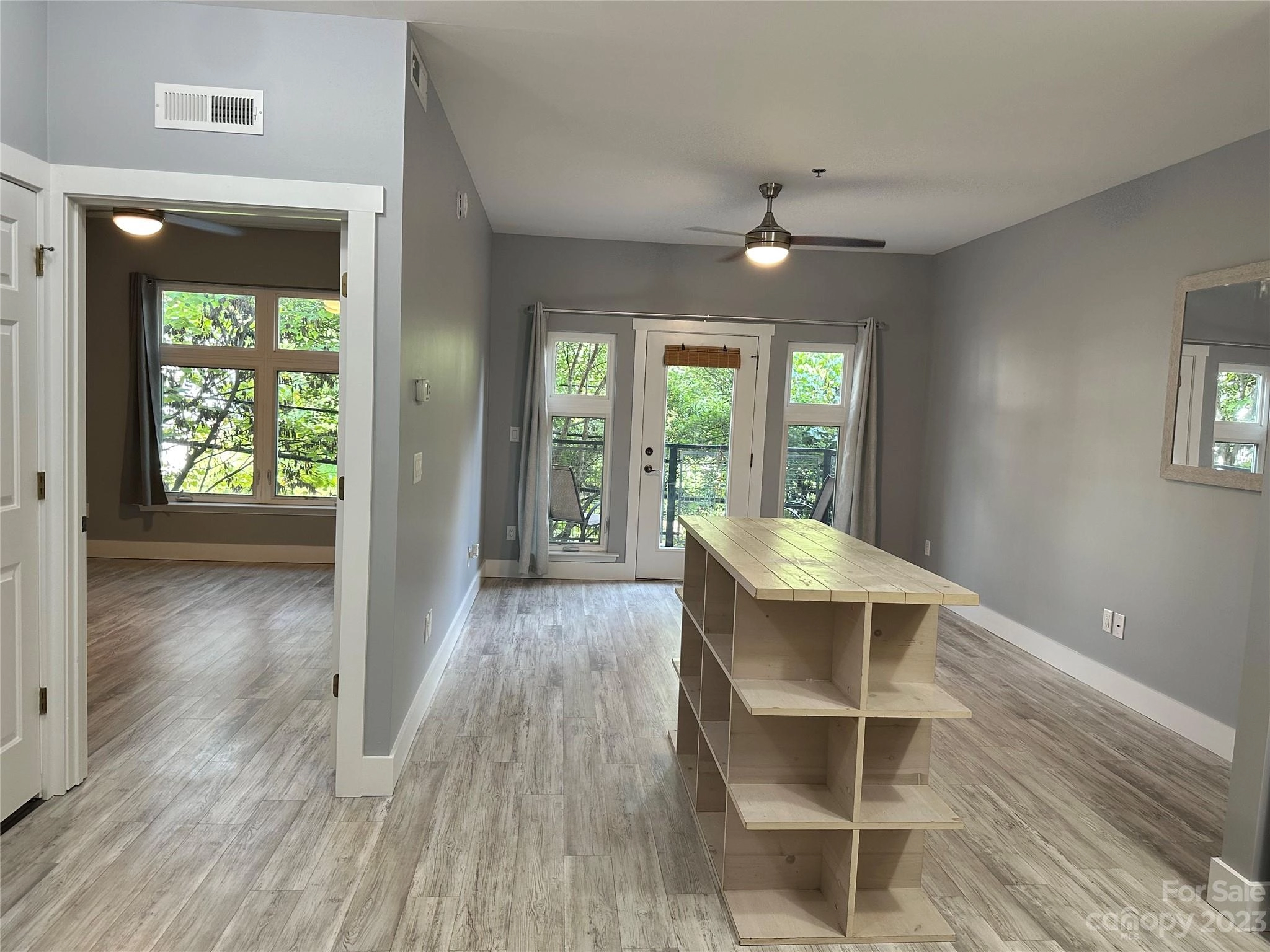 125 Clingman 203 Ave Unit 203  