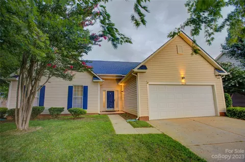 1208 Land Grant Rd, Charlotte, NC 28217
