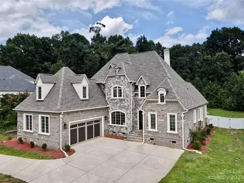 4016 Wild Nursery Ct, Charlotte, NC 28215