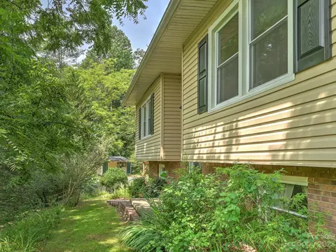 272 Sharp Hollow Rd, Marshall, NC 28753 photo 4
