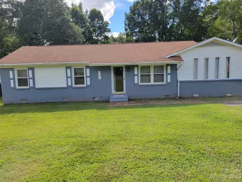 1335 N Lafayette St, Shelby, NC 28150