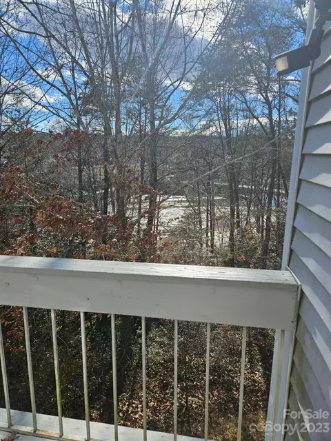 1050 21st Nw 19 Ave NW #19, Hickory, NC 28601