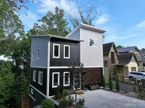 146 Riverview Dr, Asheville, NC 28806
