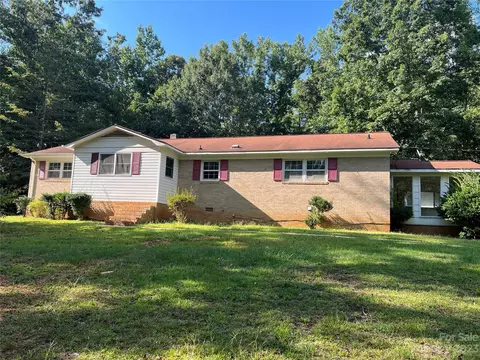 2117 Emma Cir, Lancaster, SC 29720