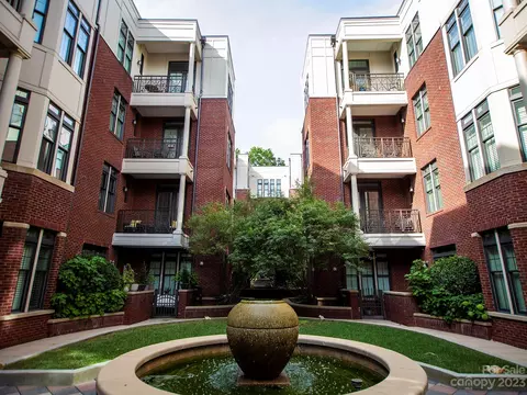 2810 Selwyn 228 Ave #228, Charlotte, NC 28209