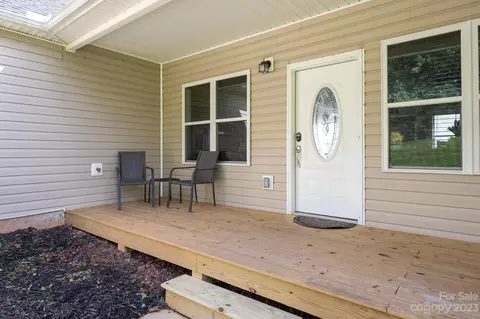 175 Payne Rd, Marshall, NC 28753 photo 2
