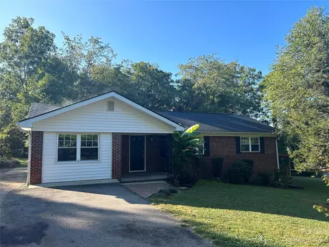 9 Larlyn Ln, Asheville, NC 28804