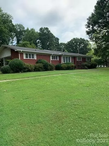 8229 Willhill Rd, Mint Hill, NC 28227