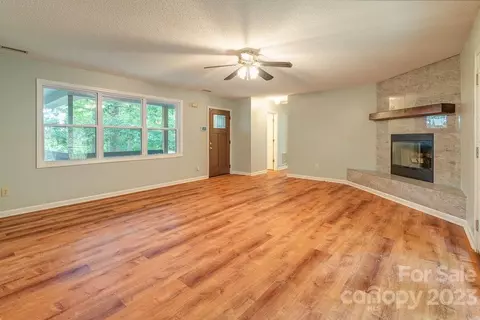41 Bear Trl, Fairview, NC 28730 photo 3
