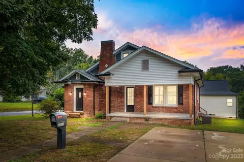 1828 2nd St, Salisbury, NC 28144