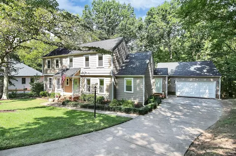 7521 Hawkstand Ln, Charlotte, NC 28210