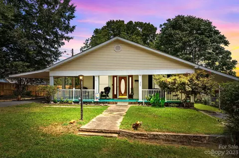 406 Avon St S, Gastonia, NC 28054