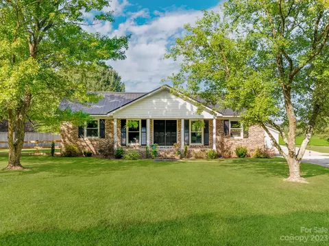 3022 Mcmanus Cir, Monroe, NC 28112 photo 2