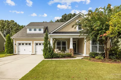 141 Hawks Creek Pkwy, Fort Mill, SC 29708