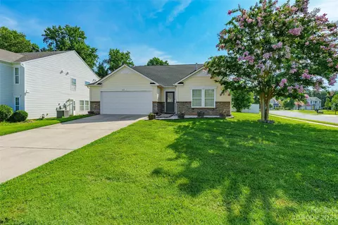5023 Meanna Dr, Clover, SC 29710